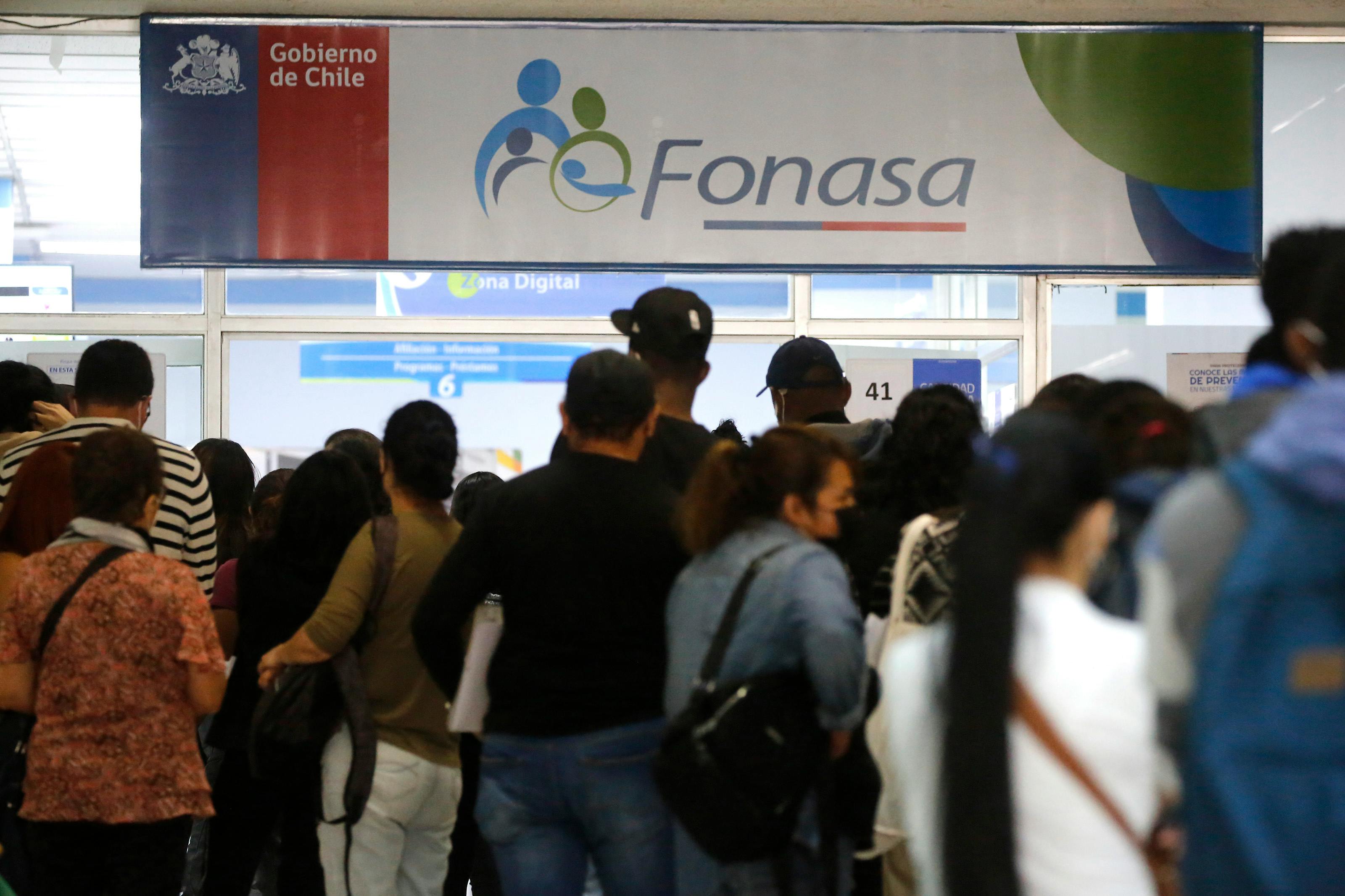 Crece número de afiliados a Fonasa: Debe aumentar la capacidad del sistema público prestador