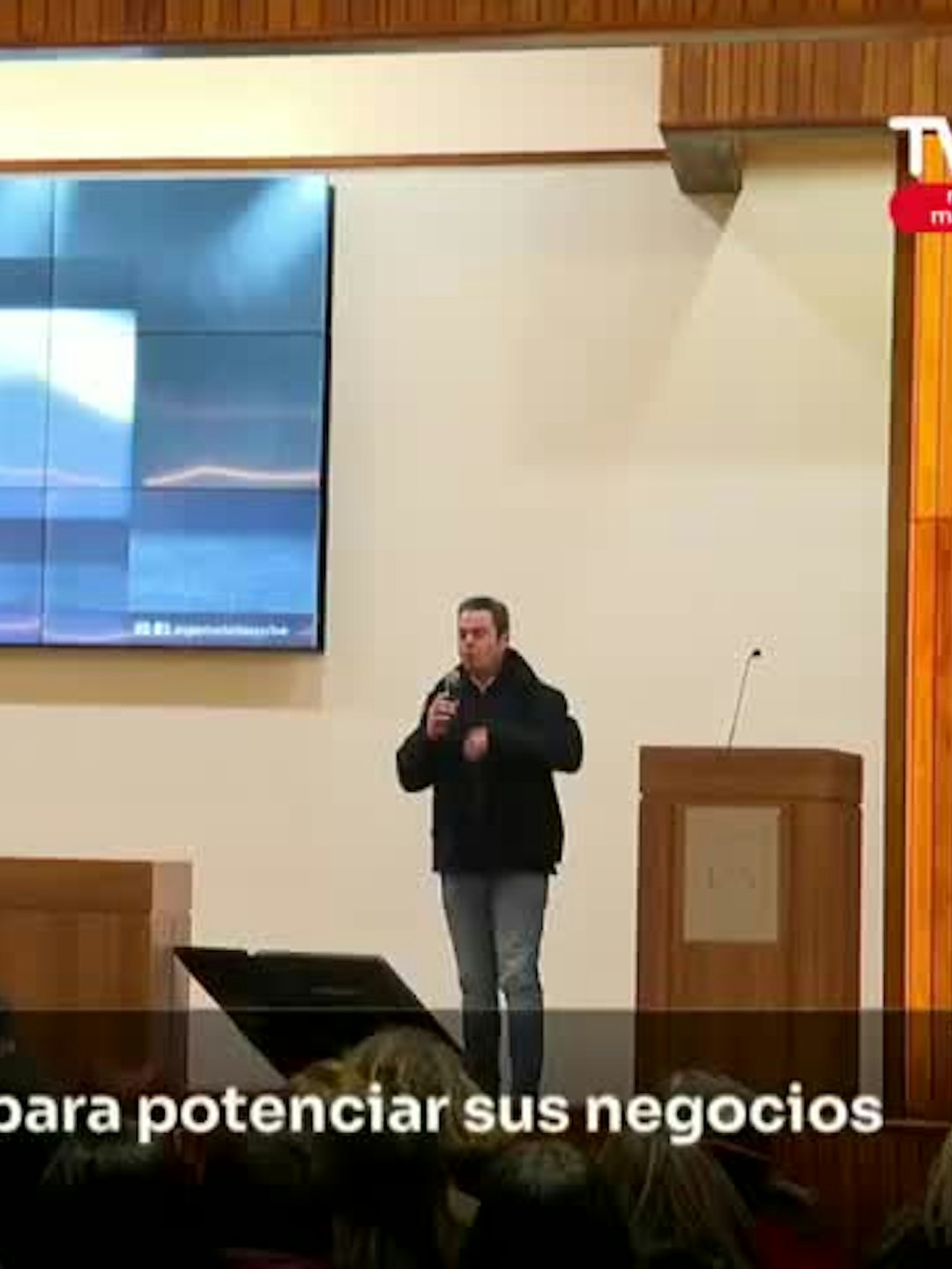Emprendedores se reúnen en busca de mejores herramientas