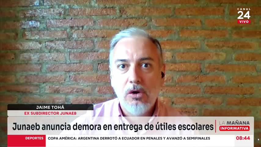 Ex director de Junaeb por entrega atrasada de útiles: “El beneficio sirve en una fecha”