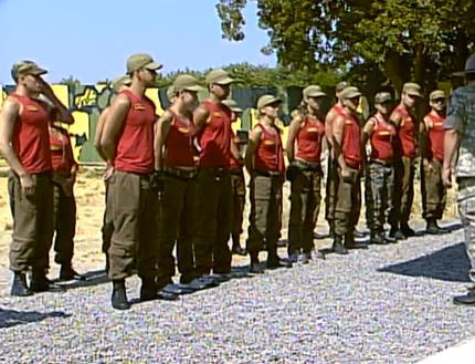 Campo de entrenamiento: fila de piedras 