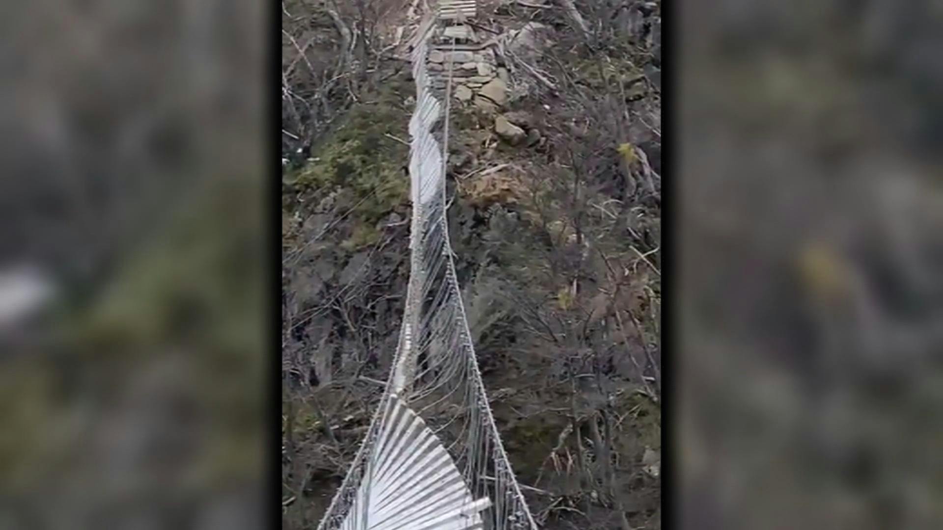Daños En Puente Guardas