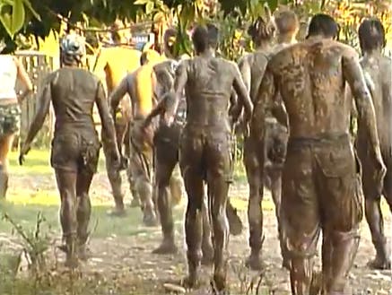 Edited - Lucha en el barro | Pelotón - T1E18	 - 2024-07-19 22:08:14