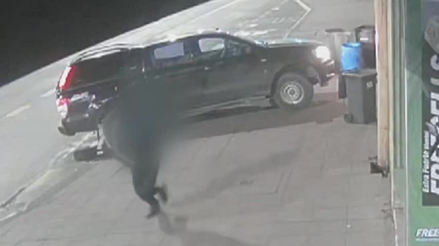 En riesgo vital comerciante que recibió disparo en la frente.