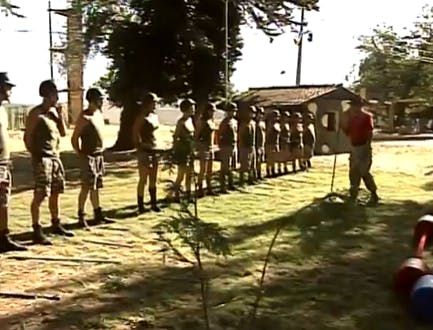 Entrenamiento: esgrima con bayoneta 