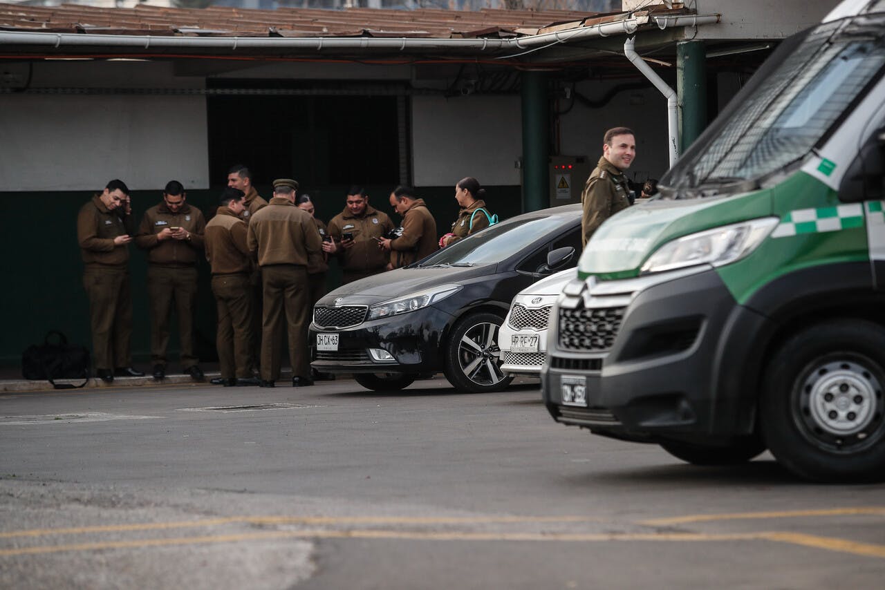 ¿Quién es Tomás, el hermano Antihuen Santi prófugo por el crimen de carabineros?