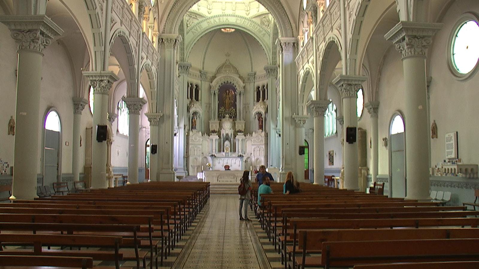 Síntesis de noticias regionales: abren proceso de licitación para restauración de basílica Corazón de María