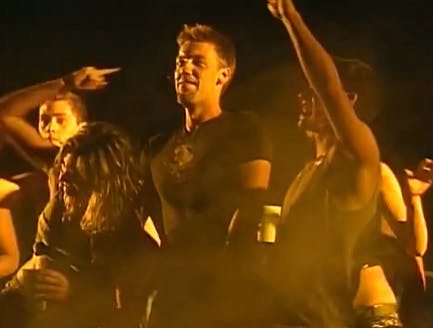Fiesta nocturna: show de reggaetón 