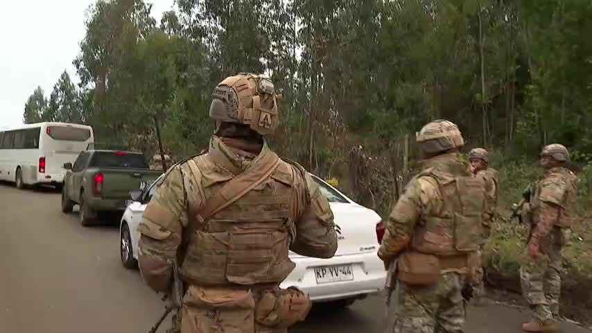 Sumario por arresto domiciliario de prófugo por muerte de policias