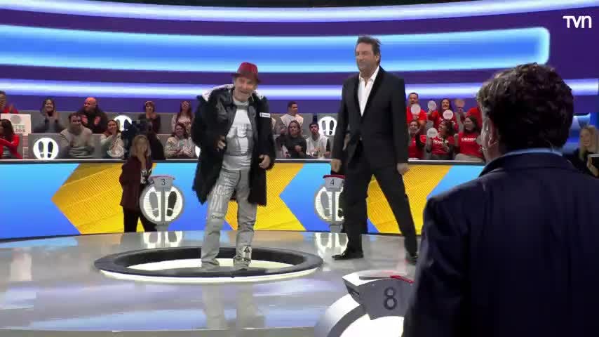 ¡Lo dio todo! Fernando Larraín baila al ritmo latino