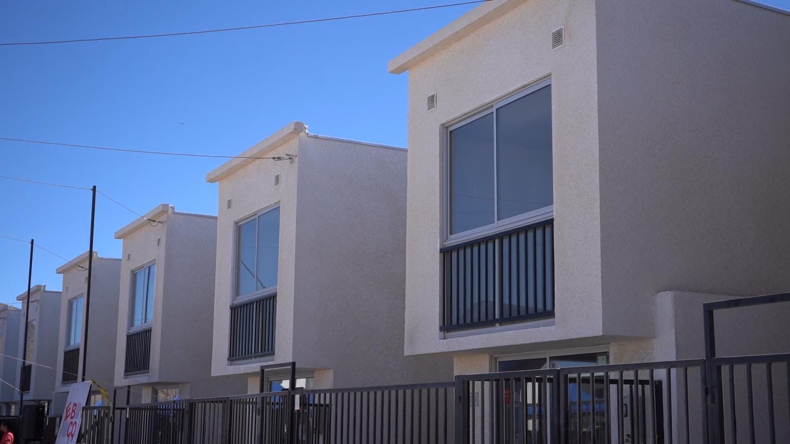 Un centenar de familias de Calama recibe su casa propia