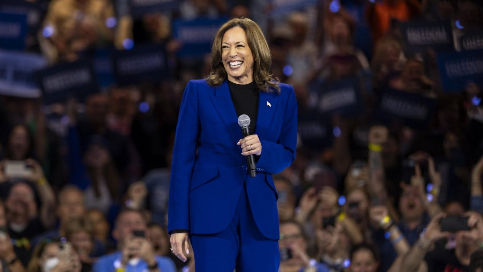 Analista internacional por Kamala Harris: Es uno de los despegues políticos más sorpresivos de los últimos años