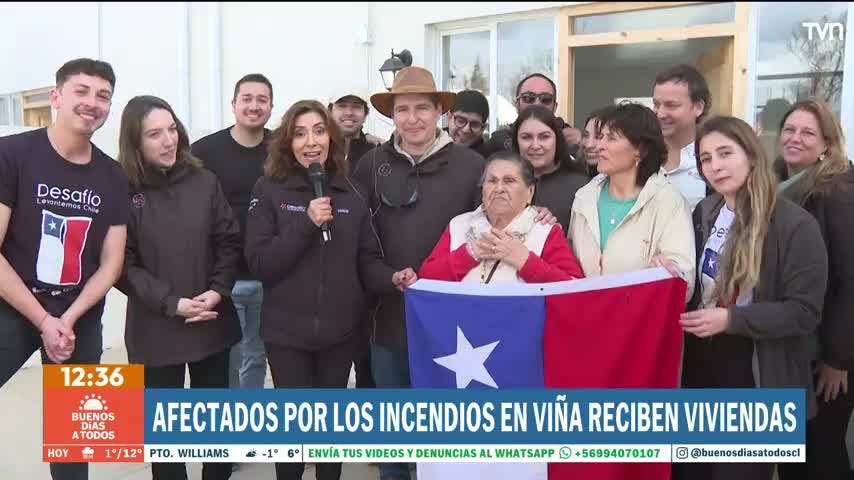 Afectados por incendios en Viña reciben sus primeras casas