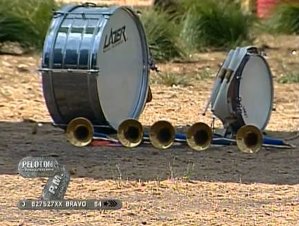 Ritmo y disciplina: banda de guerra 