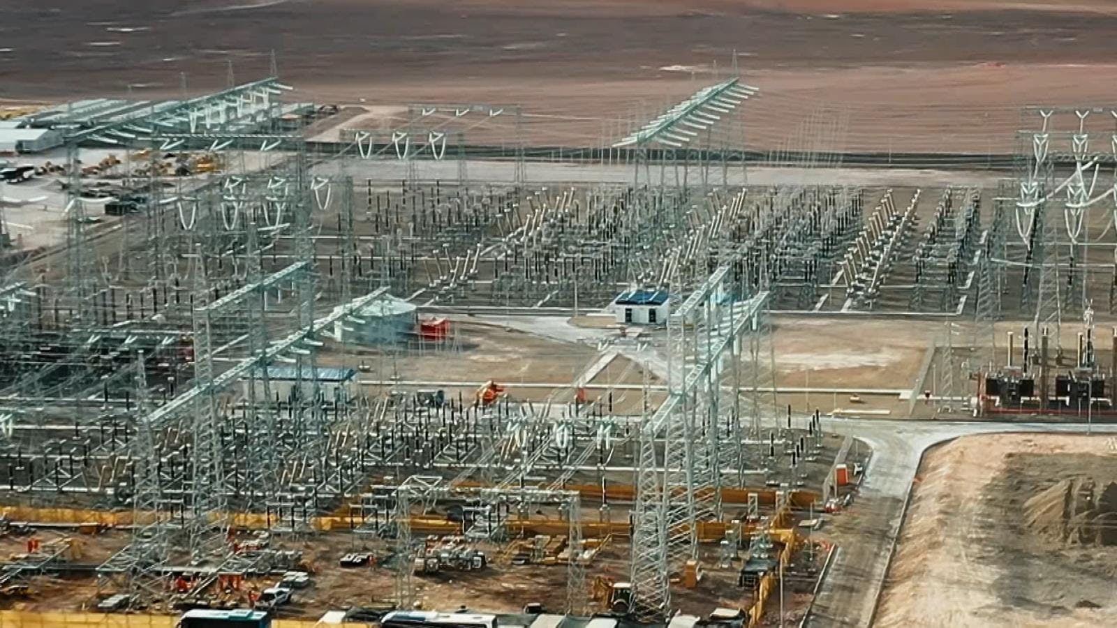 Amplían red de transmisión de energías limpias