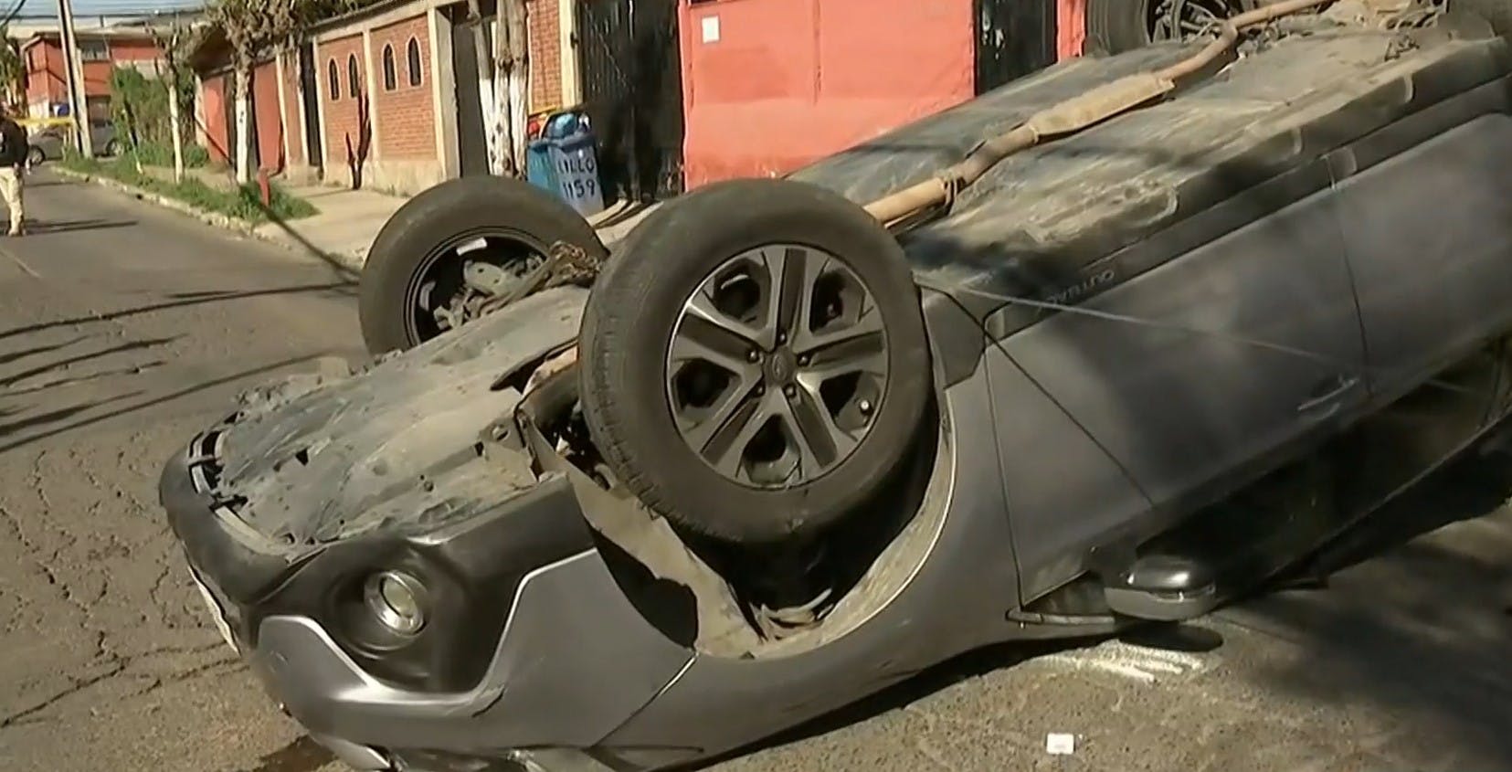 Mal estado de calle provoca grave accidente de tránsito en La Florida