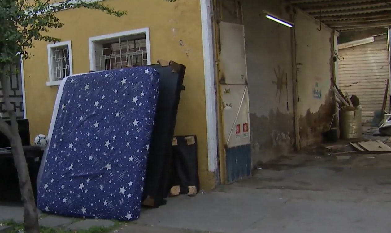 Nueva casa desalojada en barrio República: Vecinos acusaban venta de drogas y fiestas ilegales