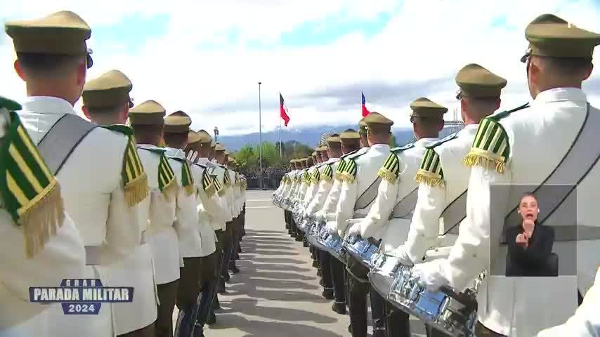 Desfile de la Escuela de Carabineros del General Carlos Ibáñez del Campo