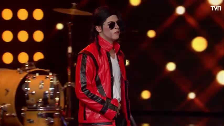 ¿Logrará conquistar con su voz?: Benjamín Ramírez rindió tributo a Michael Jackson en Mi nombre es