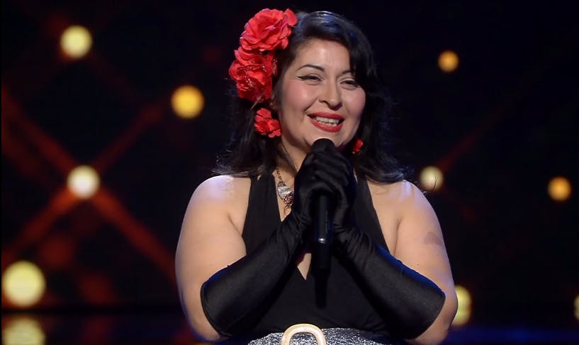 Tributo a Mon Laferte al estilo Dani Lou 