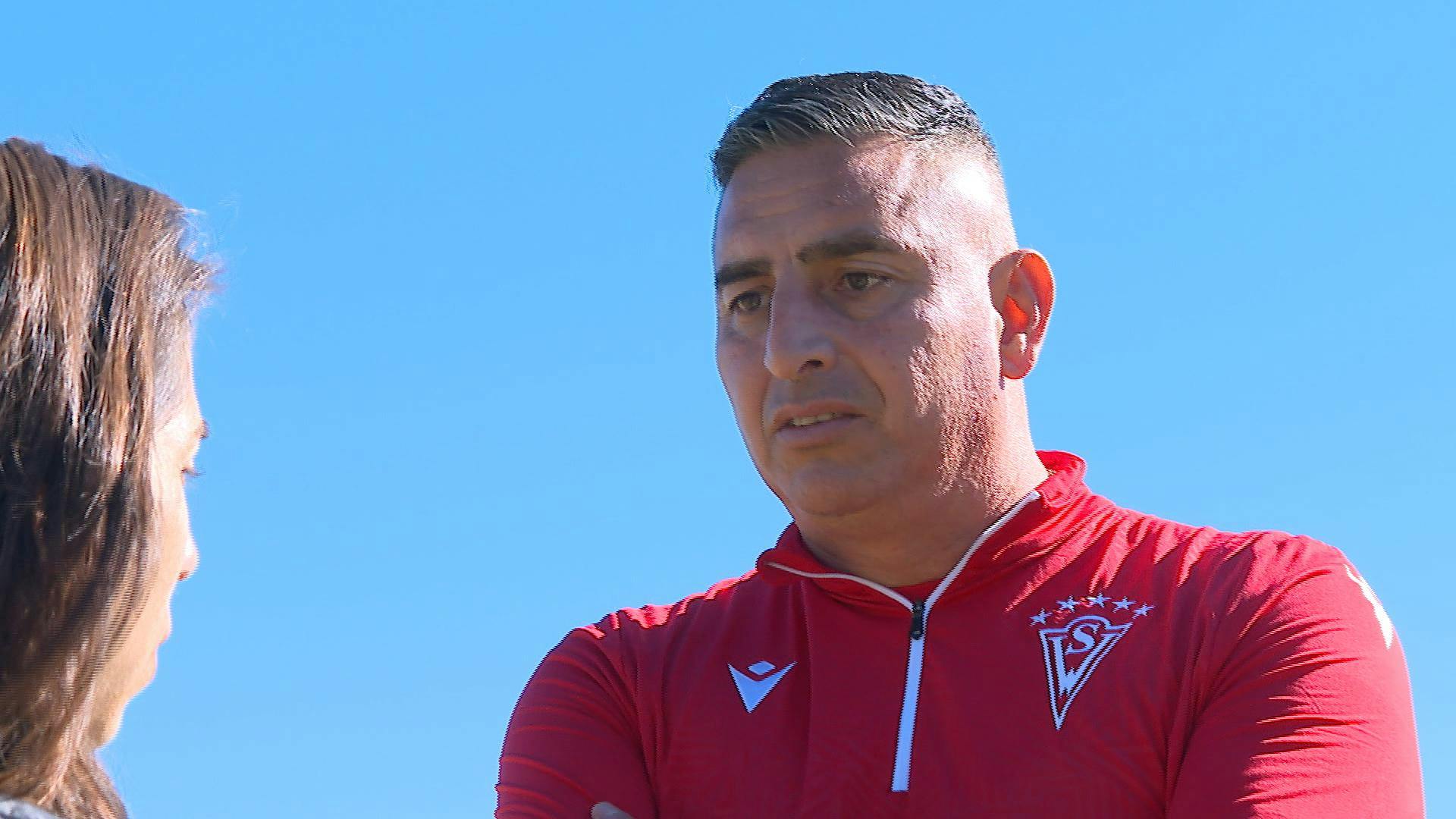 Salida de Jame García de la banca de Wanderers causa polémica en el equipo caturro
