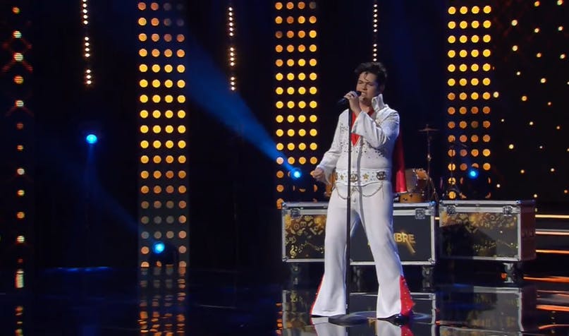 "My name is Elvis Presley": Joaquín vuelve a brillar en el escenario