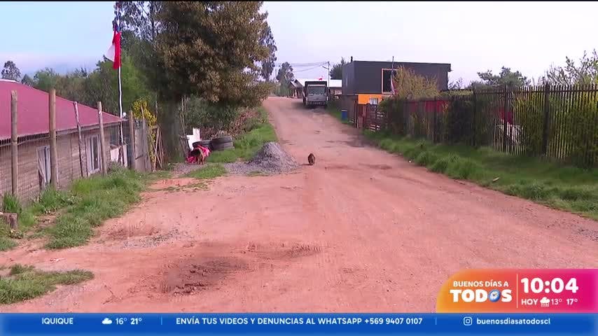 Denuncian a funcionario del MOP por pavimentar camino hasta su fundo