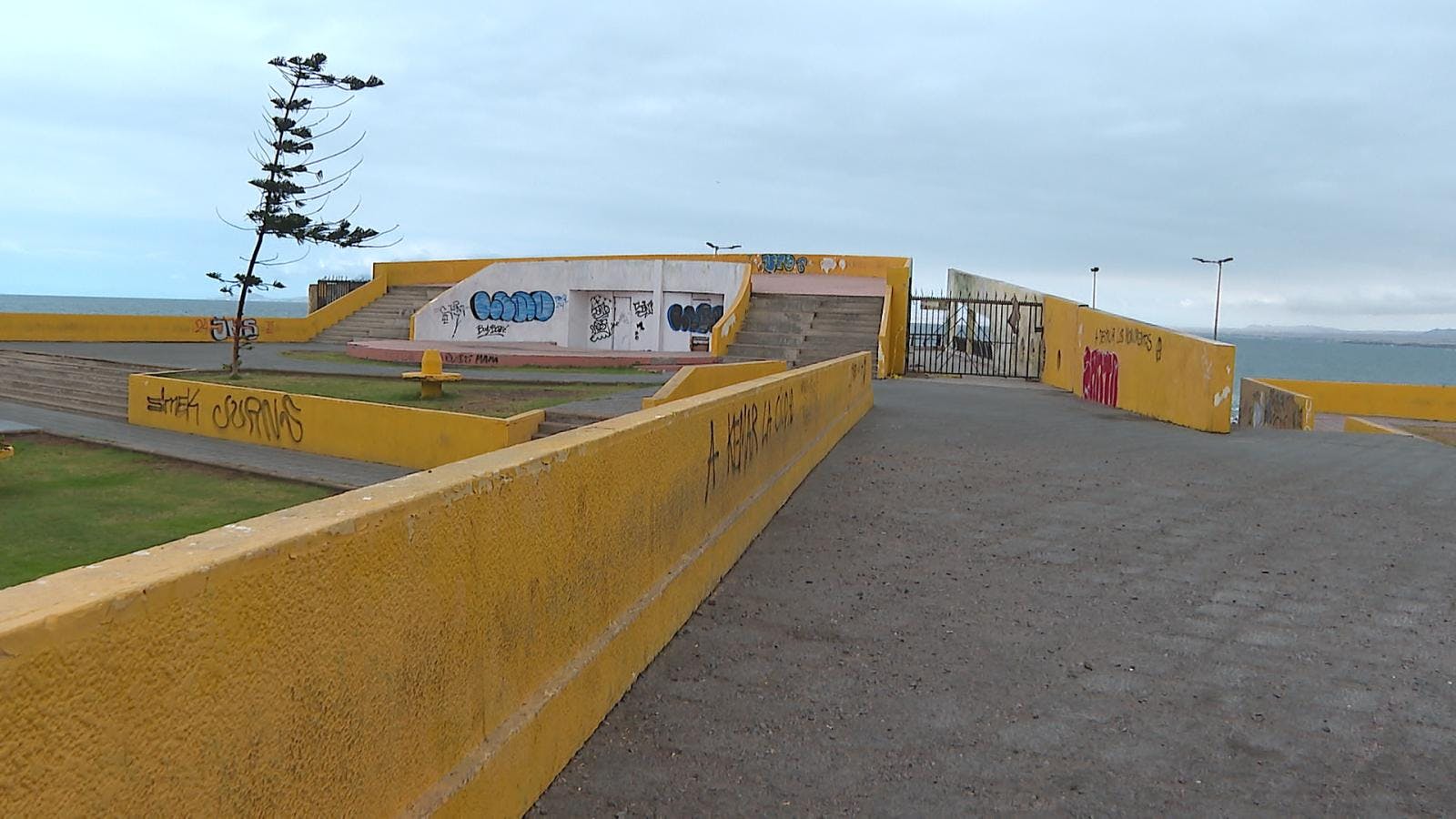 Preocupación por su abandono y descuido de espacios públicos en borde costero 