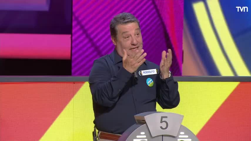 Rodolfo Navech sorprendió al cantar tango en medio del programa