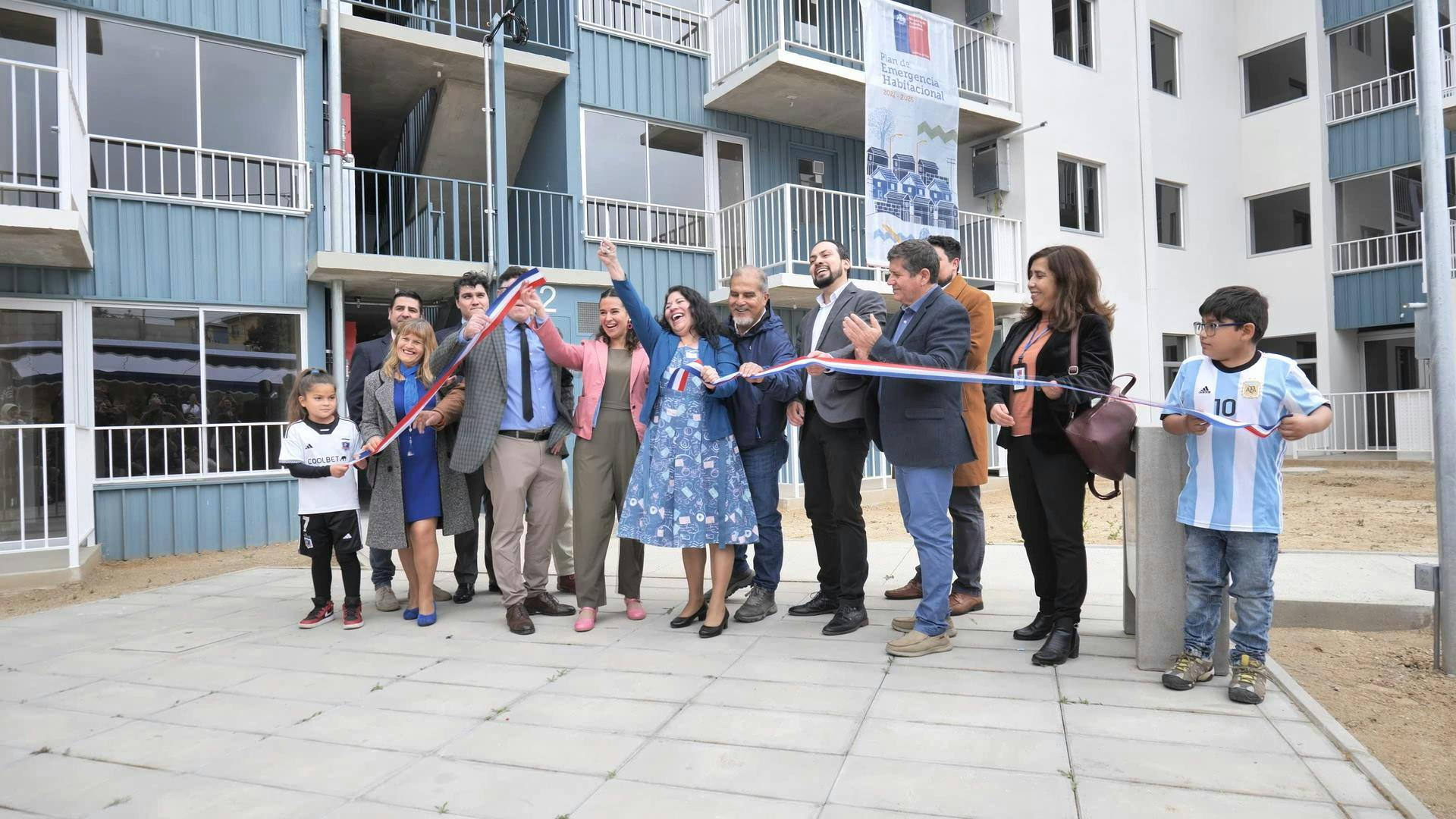 Familias quilpueínas recibieron las llaves de su casa propia