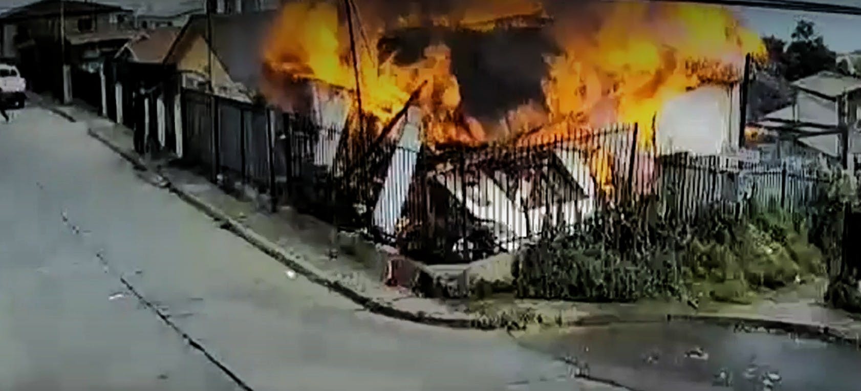 Adulta mayor sobrevivió a gran explosión de gas en su casa 