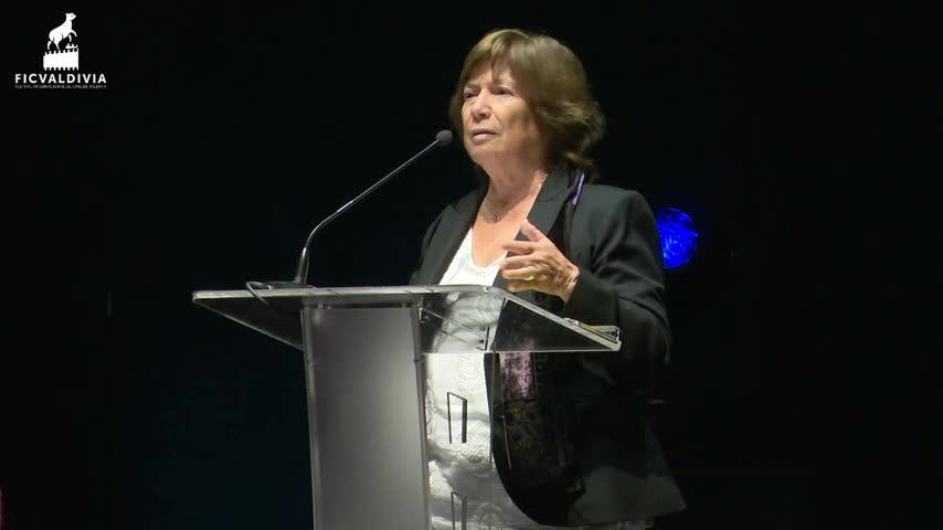 Amira Arratia: "Sin imágenes no hay archivo, sin archivo no hay historia"
