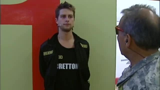 ¡¿Un nuevo recluta a estas alturas?! | Pelotón - T5E48