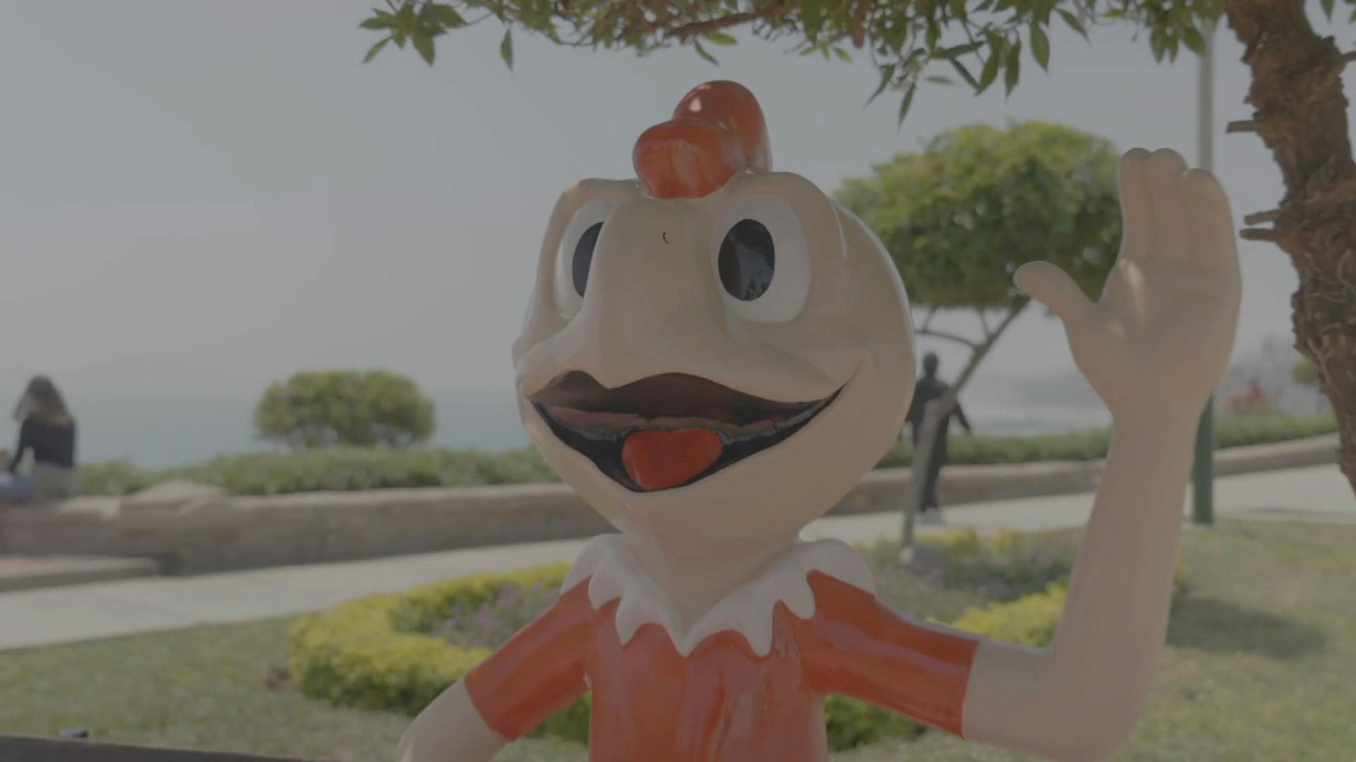 Inauguran estatua de Condorito en Lima, Perú