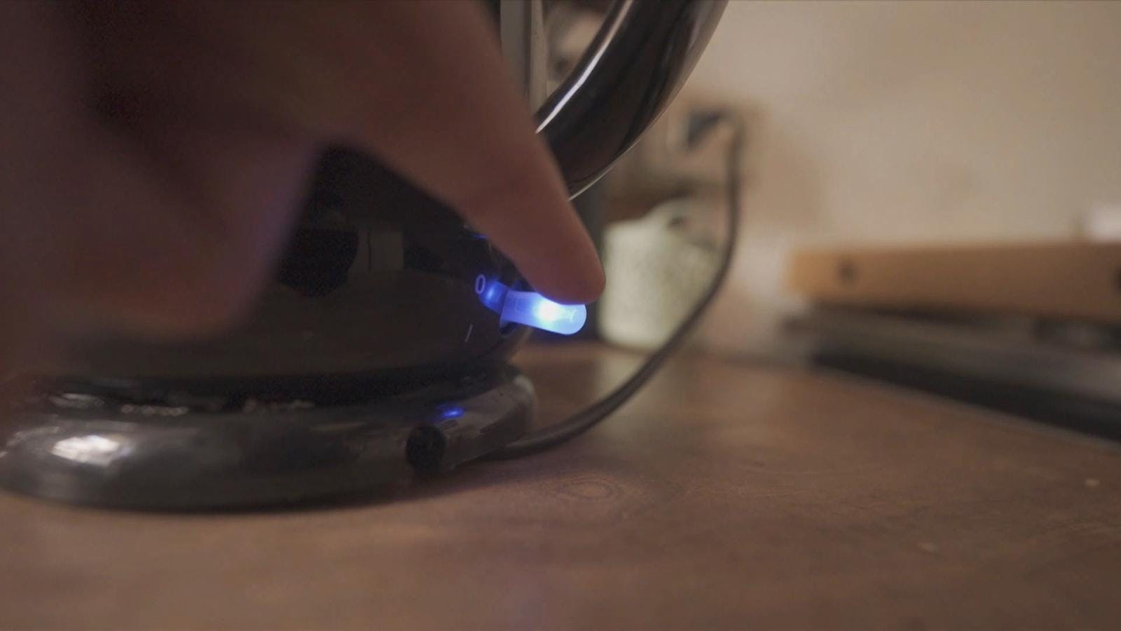 Un minuto antes de la medianoche vence el plazo para postular a subsidio eléctrico