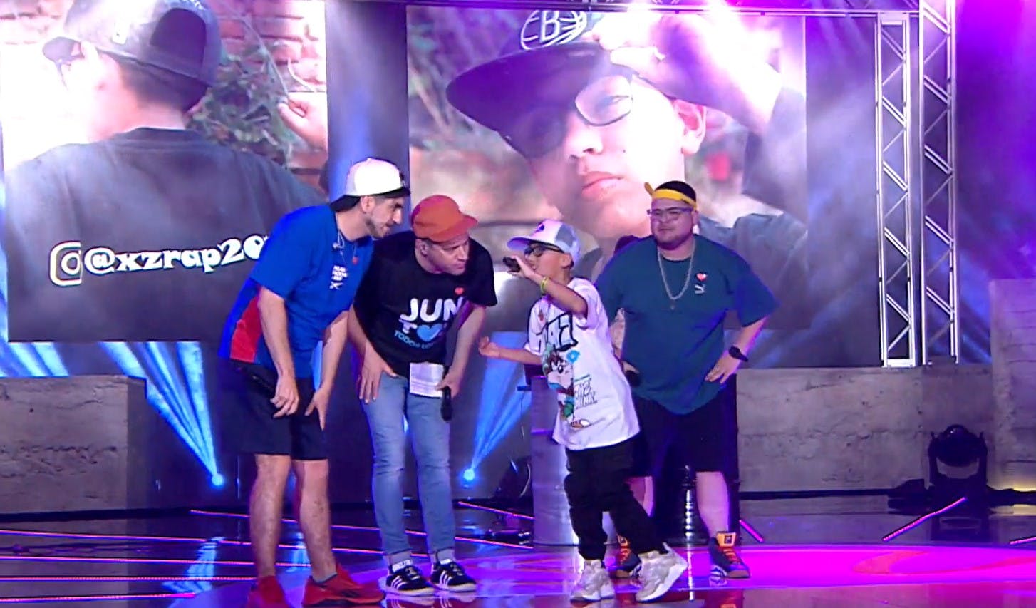De la Teletón a las batallas de rap: La creatividad y la improvisación de Ismael XZ