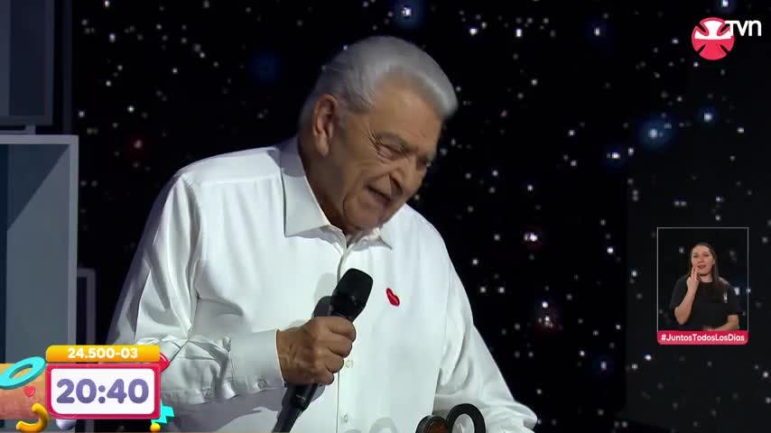 La emotiva presentación de Valentín Trujillo junto al coro de niños de San Joaquín 