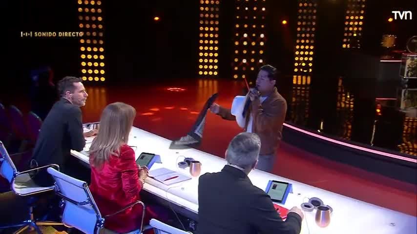 Jordan Chávez vuelve a interpretar a Christian Nodal cantando La Mitad