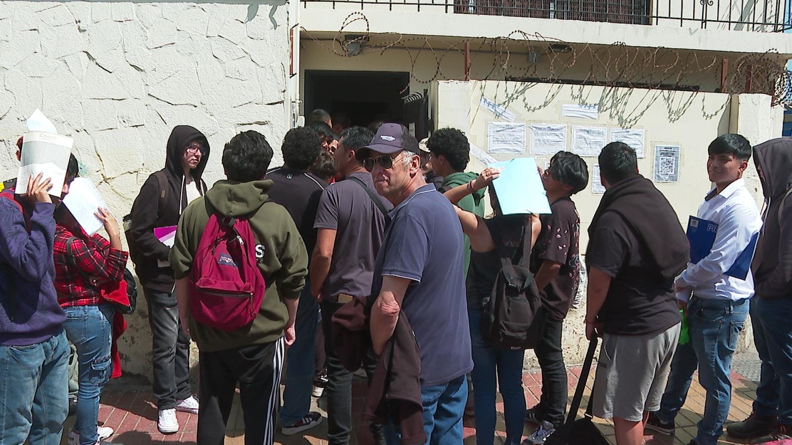 Largas filas se generaron  en el penúltimo día para excusarse para hacer el servicio militar