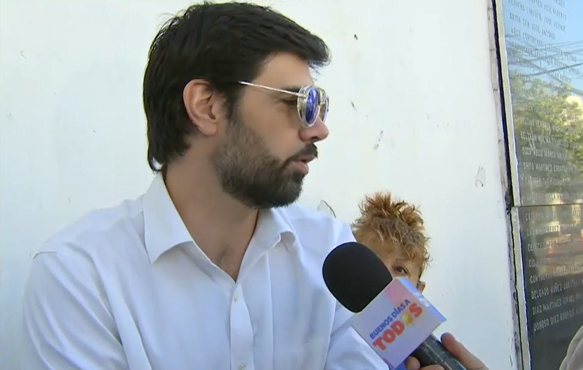 Lavín León reconoce la existencia del correo de despidos y advierte que "se va explicar en su minuto" 
