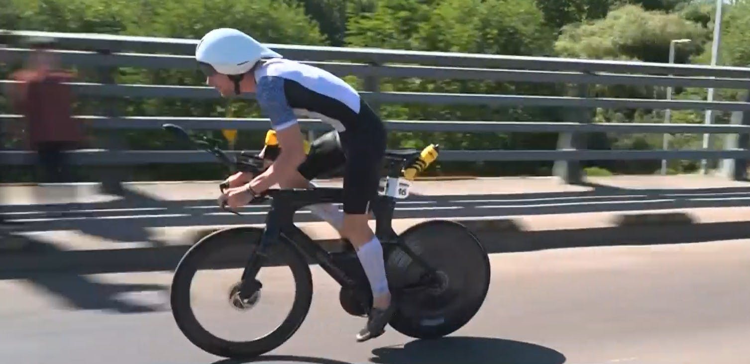 ¡Comienza el ciclismo en el Ironman 70.3 de Valdivia!