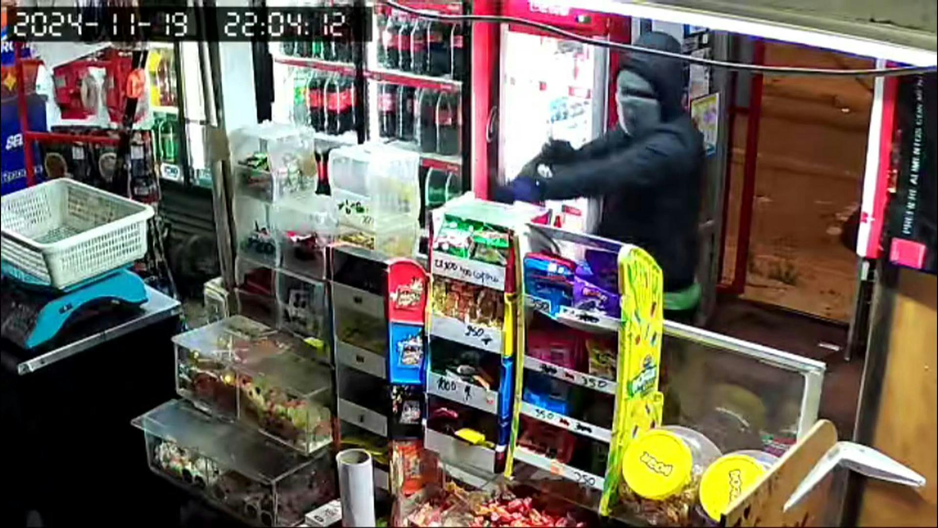 Ola de robos preocupa a vecinos de Nueva Aurora. Delincuentes ayer asaltaron violentamente un minimarket