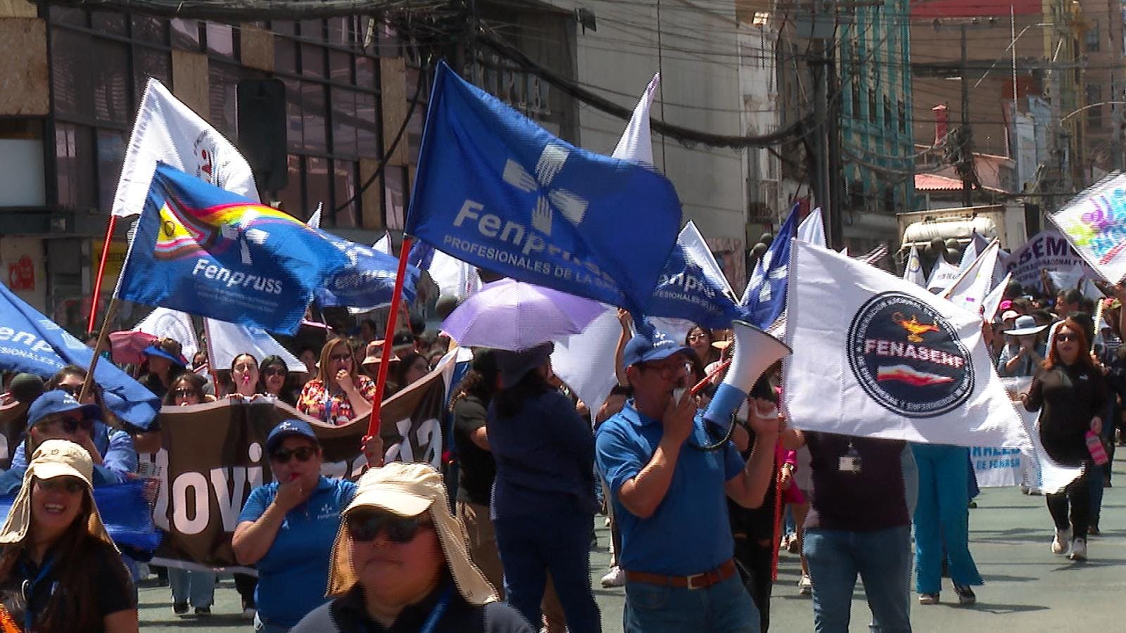Servicios públicos adhieren a paro nacional de 24 horas