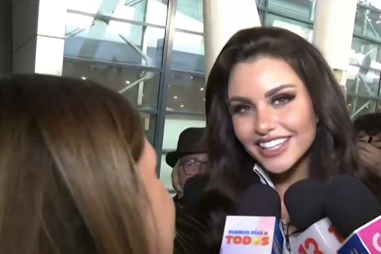 Emilia Dides...CHILEEEEEEE: Así fue la gran llegada de la miss al país