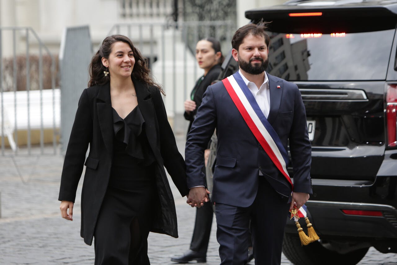 ¡Una bonita noticia! Presidente Boric confirma que será padre junto a Paula Carrasco