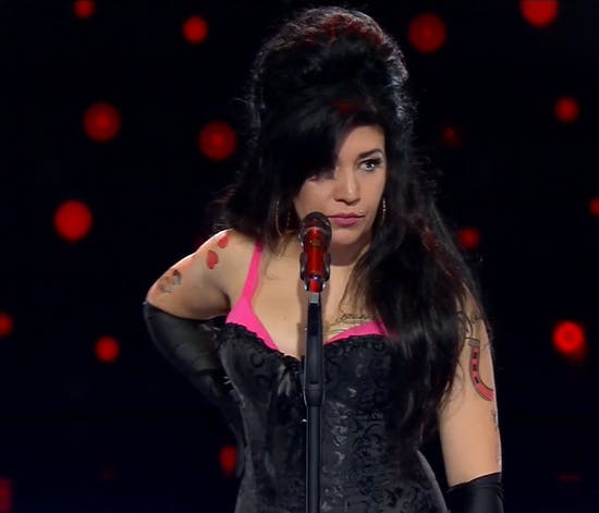 Amy Winehouse despliega todo su talento en la final del repechaje