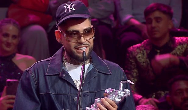 ¡Felicidades! Gino Mella es el Artista Urbano del Año