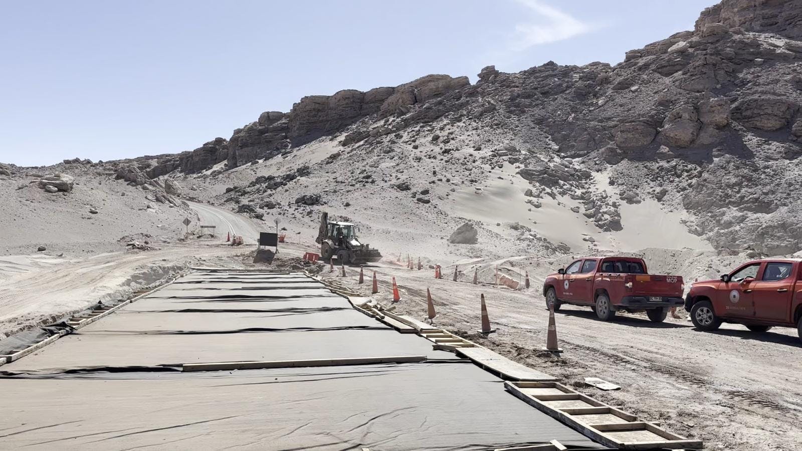 Síntesis regional de noticias: vialidad ejecuta obras de conservación vial frente a posibles lluvias