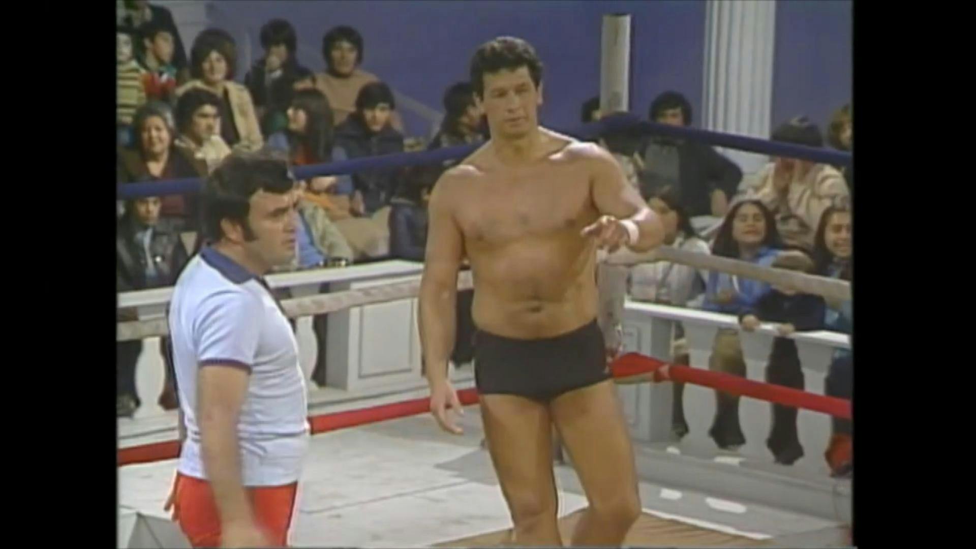 Televisión Nacional conversó con unos de los héroes infantiles de la televisión de los años 80. Manuel Vargas de los mismísimos “Titanes del Ring”