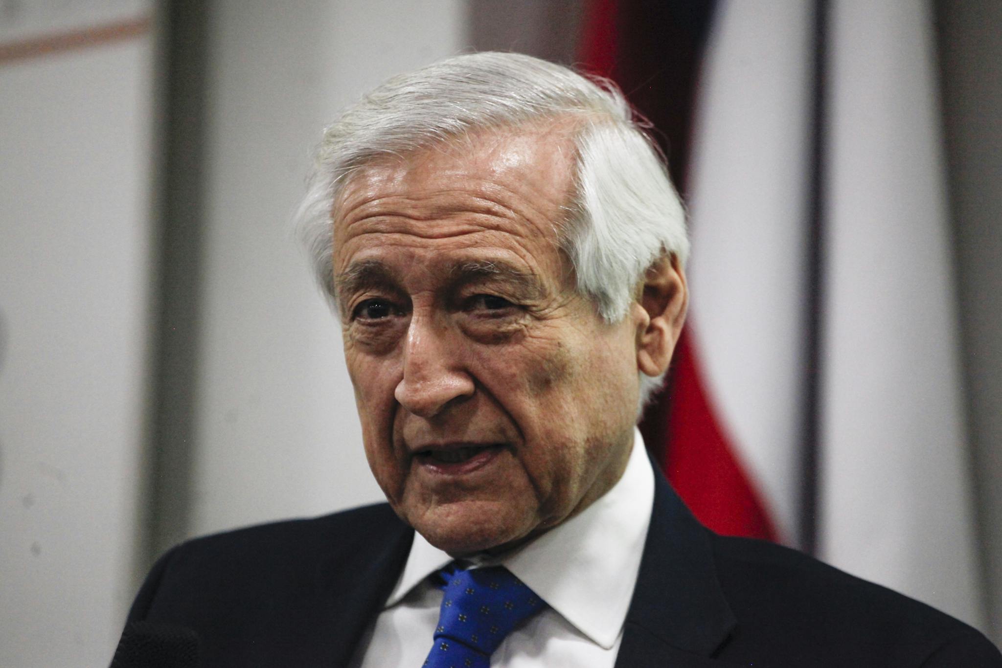 Heraldo Muñoz: Debiera haber una política de inmigración irrregular cero