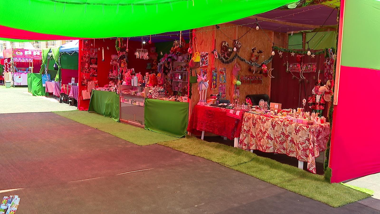 Comenzó a funcionar feria navideña